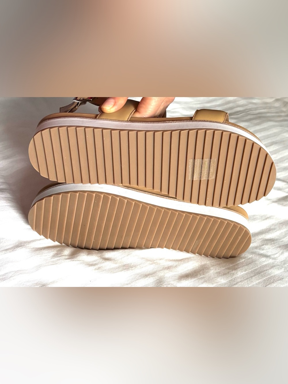 Quince Leather Sandals
New in Box W10 - Picture 3 of 8